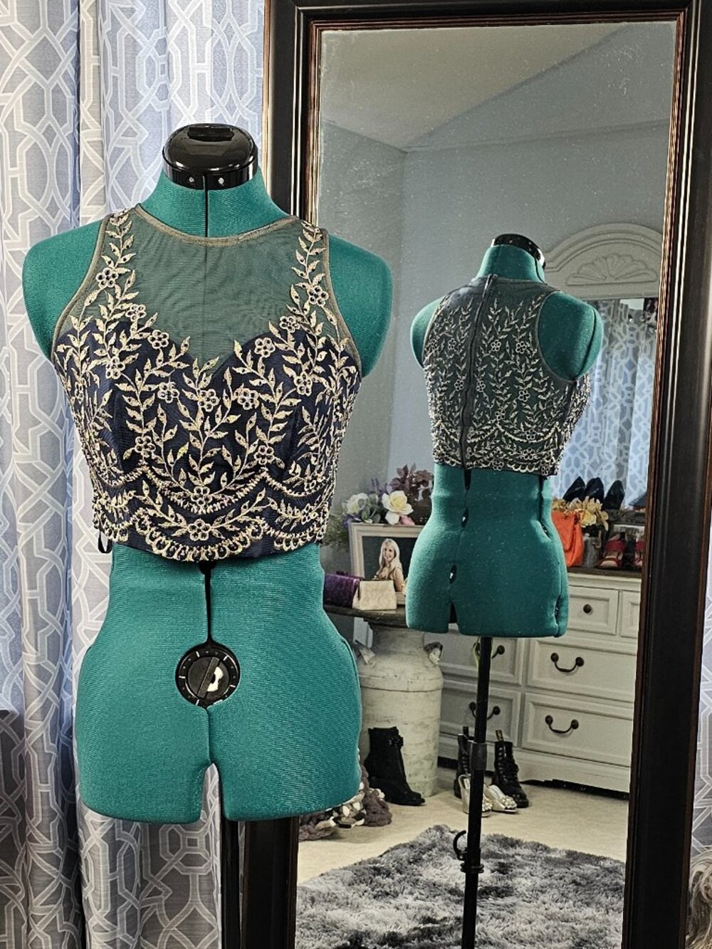 Embroidered & Beaded Zari Crop Top Blouse – Mesh Illusion Neckline – Size 3/4
